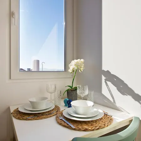 Fine Art Center Apartment *
